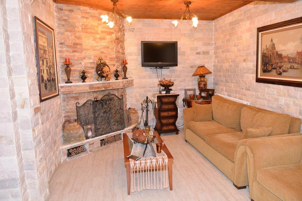 The Love Holiday House Tris Elies Exteriör bild